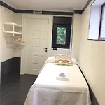 Somo Surfskate Bed & Breakfast *