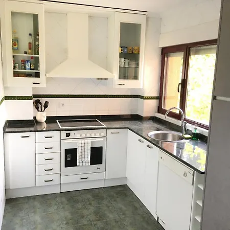 Somo Surfskate Bed & Breakfast Castanedo (Cantabria)