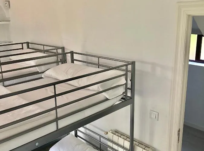 Somo Surfskate Bed & Breakfast *